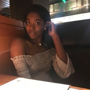 Meet your Posher, Vanessia